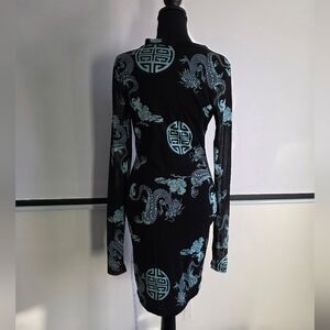 Elegant Black and Blue Dragon Print Dress.. Lace Sleeve